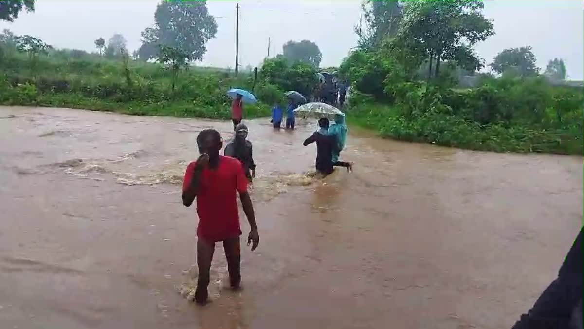 NARMADAPURAM RIVER SPATE