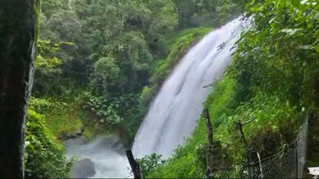 CHELAVARA WATERFALLS  KODAGU TOURISM  ചെലാവര വെളളച്ചാട്ടം  കുടക് മടിക്കേരി വെള്ളച്ചാട്ടങ്ങള്‍