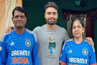 rinku presented team india jersey to his parents