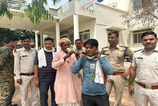 Madhya Pradesh: Bus conductor who molested students arrested, snake charmers plays pungi on his ear