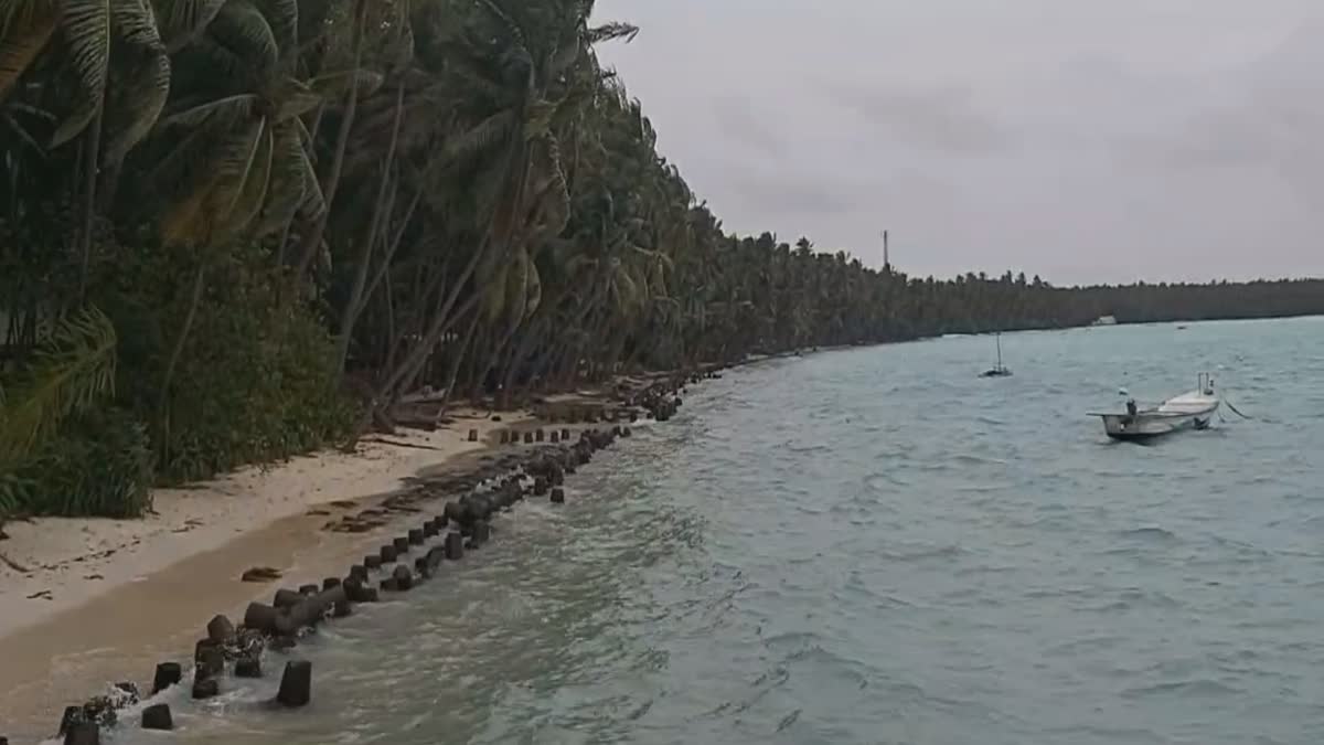 LAKSHADWEEP TOURISM  LAND ACQUISITION BY GOVERNMENT  COMMISSION FOR SCHEDULED TRIBE  PROTEST AGAINST GOVERNMENT