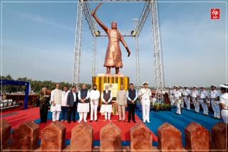 Shivaji Maharaj statue collapsed