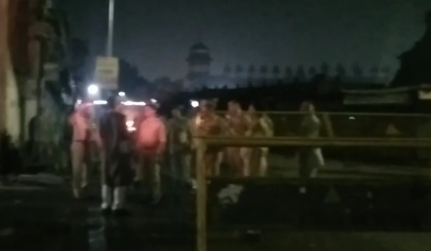 Uttar Pradesh Agra Jama Masjid dispute Hindu leader going perform aarti on stairs arrested