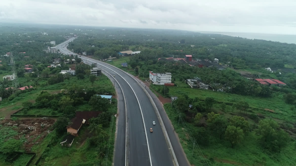 National highway  National highway development  National highway from Thalappadi to Chengala  ദേശീയ പാത വികസനം കുതിക്കുന്നു  തലപ്പാടി മുതൽ ചെങ്കള വരെയുള്ള ദേശീയപാത  development is progressing rapidly  kasaragod to thiruvananthapuram  ദേശീയപാത വികസനം  ഒറ്റത്തൂണ്‍ മേല്‍പാലം  Single pier flyover