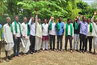 Protest by pro Kannada, farmer organizations in Dharwad