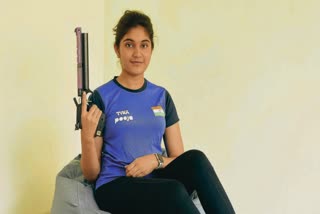 Indian shooter Esha Singh wins silver in women's 25m pistol, with 34 points and finished after China in the podium.
