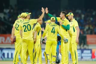 Australia Wins Against India  India Australia Third ODI Match  Australia Escapes From White Wash  Comfortable Win For Australia  Who Wins India Australia ODI Series  ഫീല്‍ഡിങ് കരുത്തില്‍ കങ്കാരുപ്പട  കങ്കാരുപ്പടയ്‌ക്ക് വിജയം  ഇന്ത്യ ഓസ്‌ട്രേലിയ ഏകദിന പരമ്പര  ഓസ്‌ട്രേലിയയ്‌ക്ക് ആശ്വാസ ജയം  വീണുടഞ്ഞ് ഇന്ത്യന്‍ മധ്യനിര
