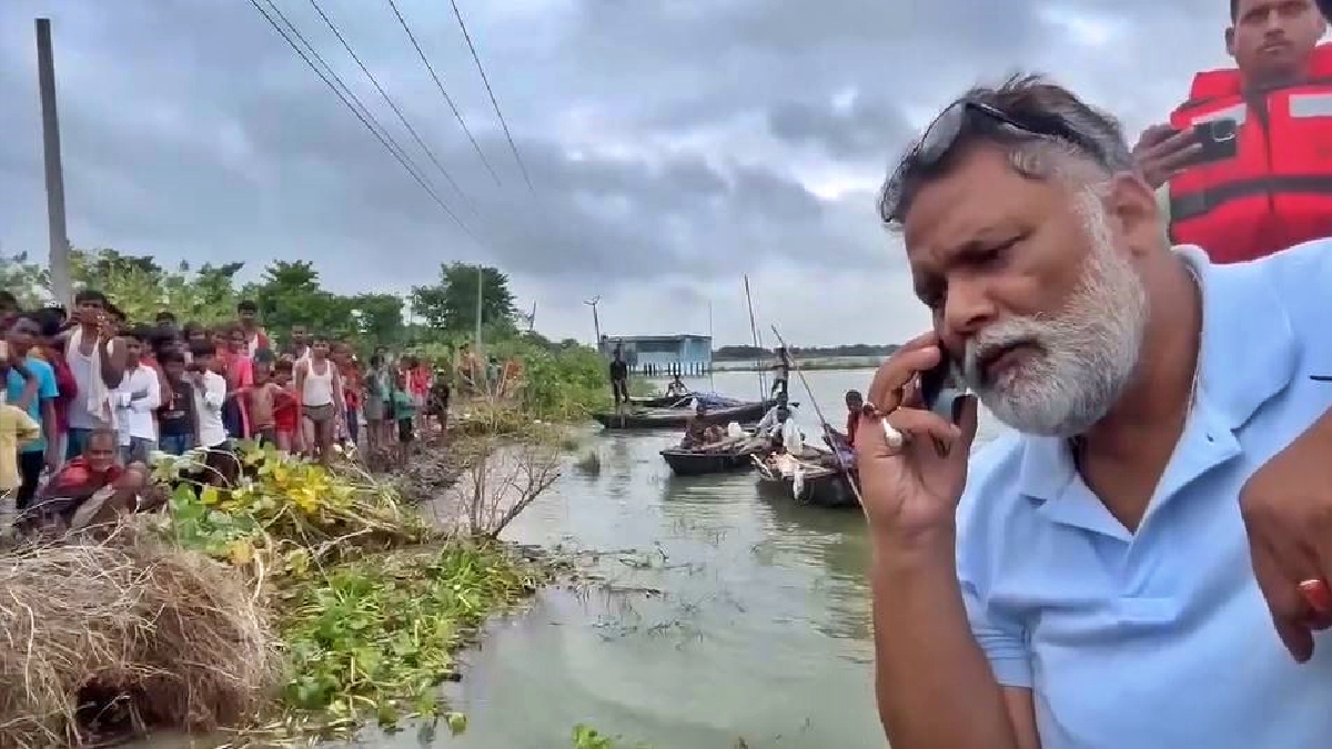 पूर्णिया में बाढ़ पीड़ितों का हाल जानने रूपौली पहुंचे सांसद