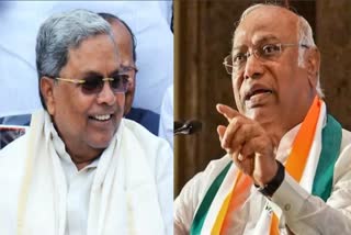 Karnataka Chief Minister Siddaramaiah (L) and Congress President Mallikarjun Kharge