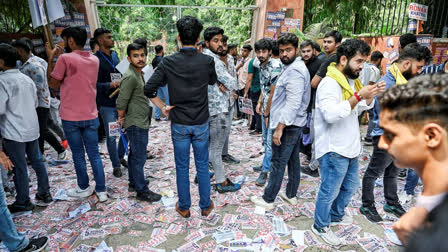 Over 1.40 lakh eligible student voters will cast their votes in two phases to elect their new representatives for the central panel positions of president, vice president, secretary, and joint secretary. A total of 21 students are vying for these positions, with ABVP, NSUI, AISA, and SFI as the key players in the polls.