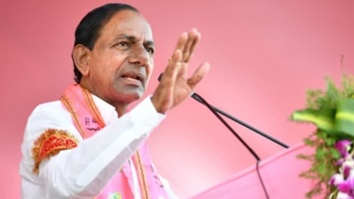 Telangana CM KCR blasts Congress  CM KCR Criticized Congress In Telangana  CM KCR Criticized Congress  മുസ്‌ലീങ്ങള്‍ക്കും ദലിതര്‍ക്കും വേണ്ടി  ഇവര്‍ വെറും വോട്ടു ബാങ്കുകള്‍ മാത്രം  കോണ്‍ഗ്രസിനെതിരെ മുഖ്യമന്ത്രി കെസിആര്‍  തെലങ്കാന മുഖ്യമന്ത്രി കെസിആര്‍  തെലങ്കാന നിയമസഭ തെരഞ്ഞെടുപ്പ്  Telangana CM K Chandrashekhar Rao