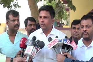 Karnataka Congress MLA Ravikumar Ganiga alleges horsetrading attempts by BJP