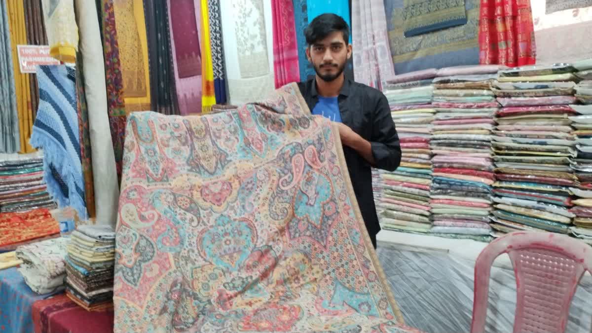 Pashmina shawl being sold in Ambikapur