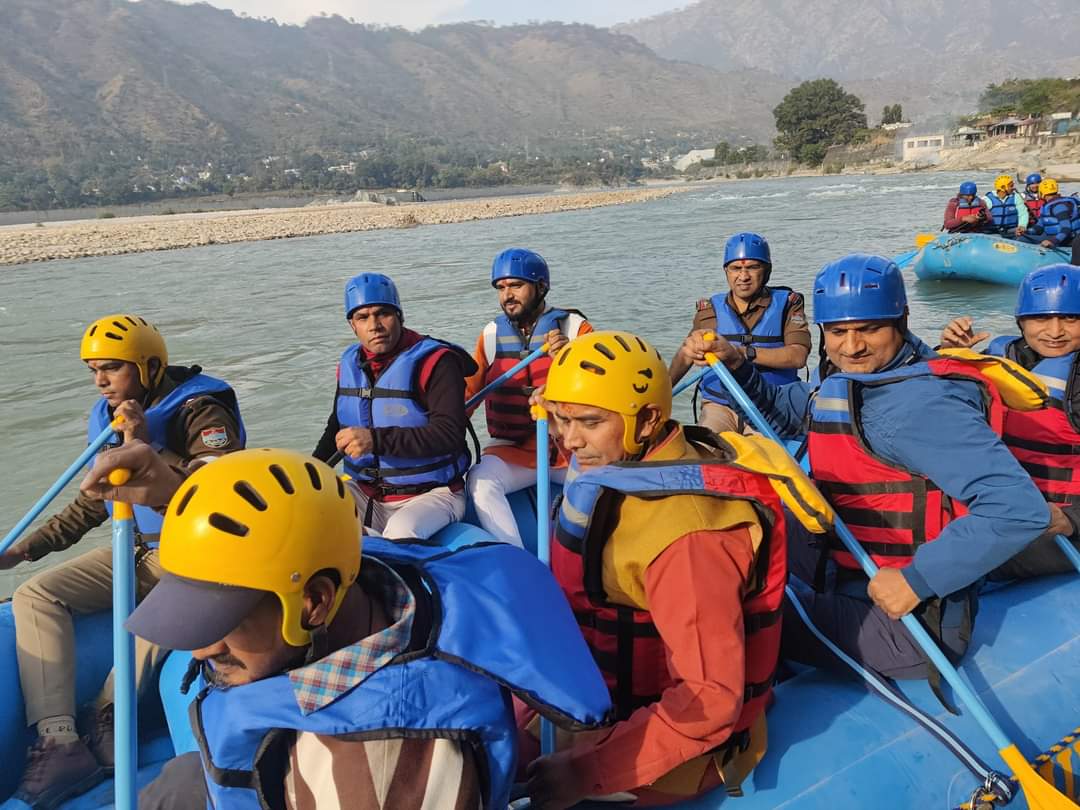 Water sports started in Srinagar