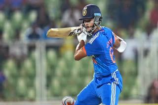 Yashasvi Jaiswal  Yashasvi Jaiswal Powerplay Batting Record  Most Runs For Indian Batter In T20I Powerplay  India vs Australia T20I  Karyavattom T20I Yashasvi Jaiswal Record  ഇന്ത്യ ഓസ്‌ട്രേലിയ രണ്ടാം ടി20  യശസ്വി ജയ്‌സ്വാള്‍ ടി20 റെക്കോഡ്  കാര്യവട്ടം ടി20 ജയ്‌സ്വാള്‍ ബാറ്റിങ്  യശസ്വി ജയ്‌സ്വാള്‍ പവര്‍പ്ലേ റെക്കോഡ്  ഇന്ത്യ ഓസ്‌ട്രേലിയ തിരുവനന്തപുരം ടി20 റെക്കോഡ്