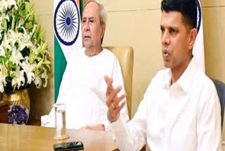 Former IAS officer VK Pandian joins BJD in presence of Odisha Chief Minister Naveen Patnaik