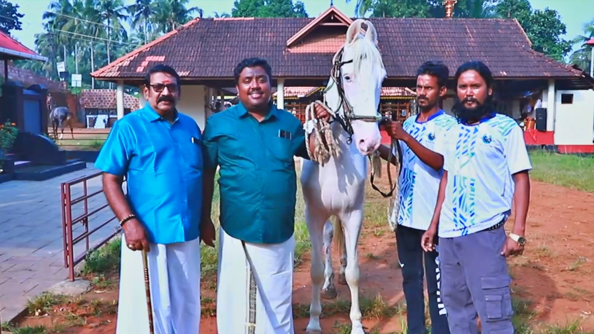 VIGNESH VIJAYAKUMAR  വ്യവസായി വിഘ്നേഷ് വിജയകുമാർ  HORSE RIDING  KERALA TOURISM