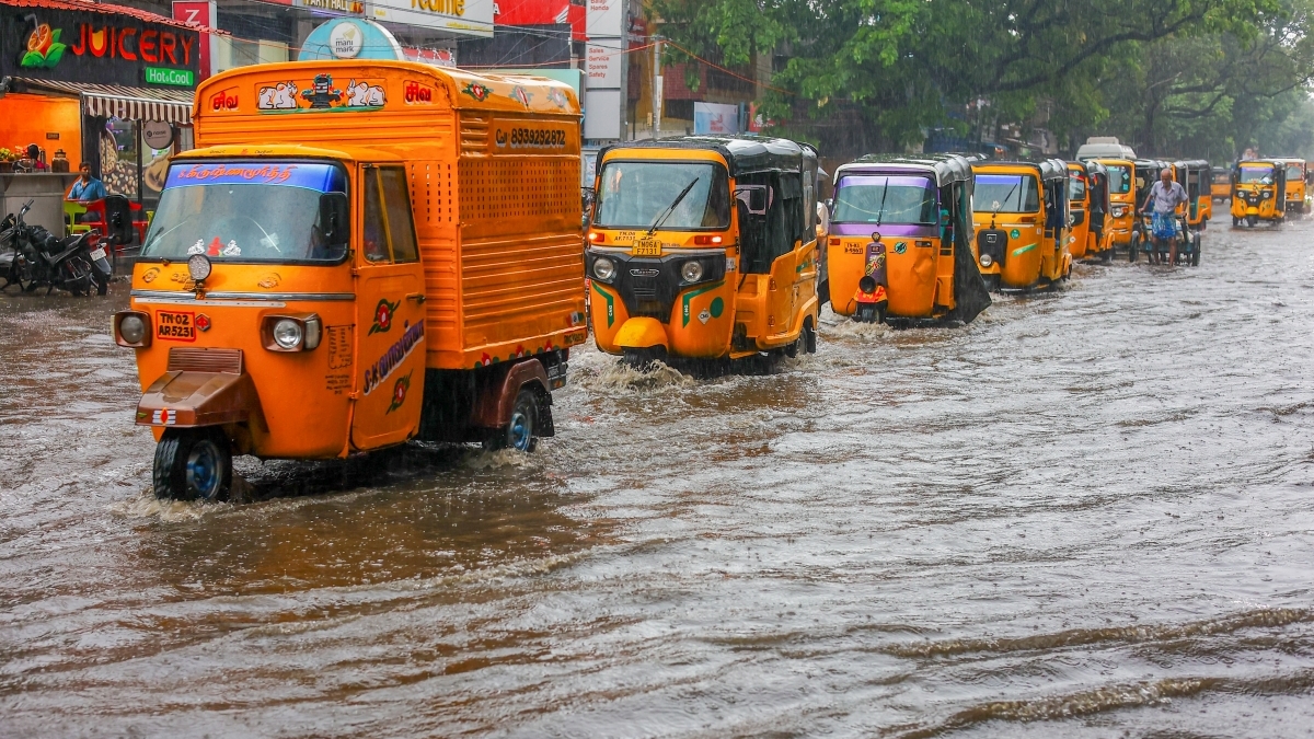 CYCLONE FENGAL  CYCLONE FENGAL BATTERS TAMIL NADU  ഫെംഗല്‍ ചുഴലിക്കാറ്റ്  ചുഴലിക്കാറ്റ് പ്രധാന അറിയിപ്പ്