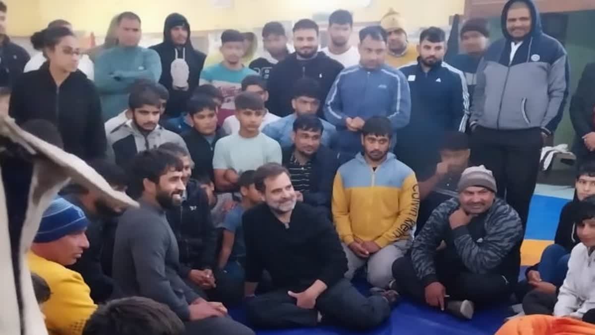 rahul gandhi met wrestlers in haryana