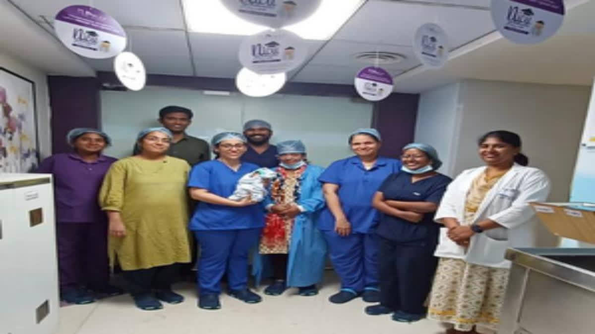 medical-staff-learned-sign-language-to-save-mute-couple-baby