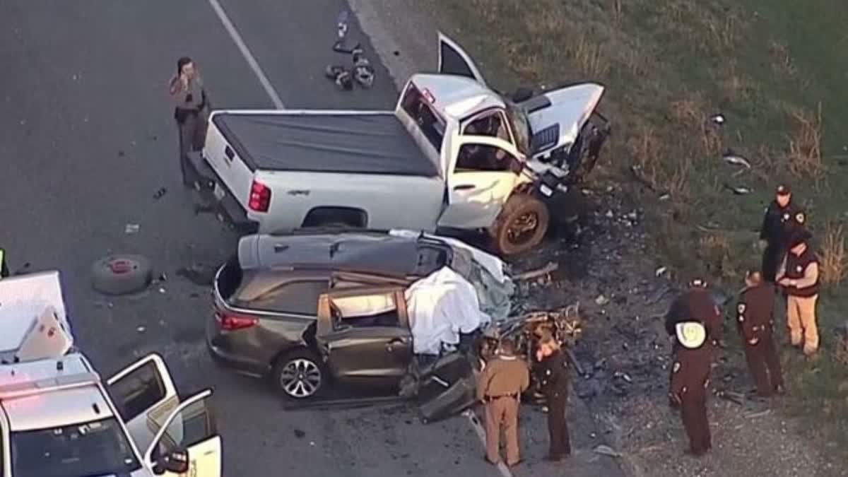 Five people from Andhra Pradesh    died on the spot in a road accident in USA Texas