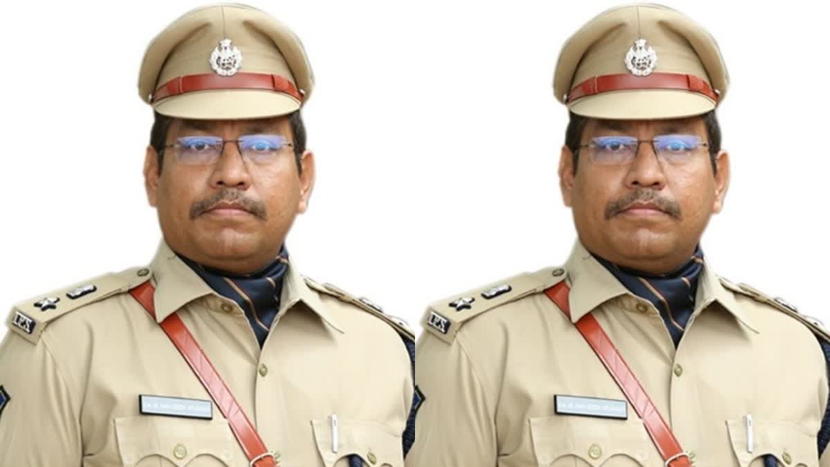 Senior IPS officer Naveen Kumar