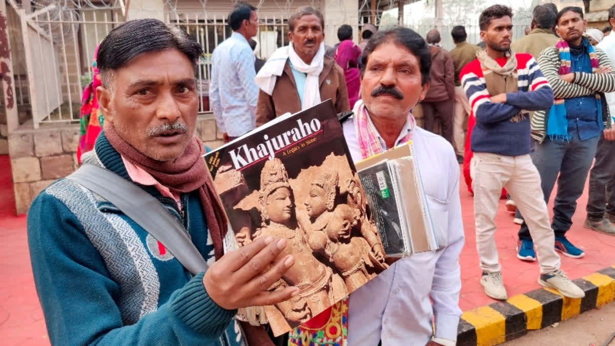 Khajuraho Men 7 Languages Expert