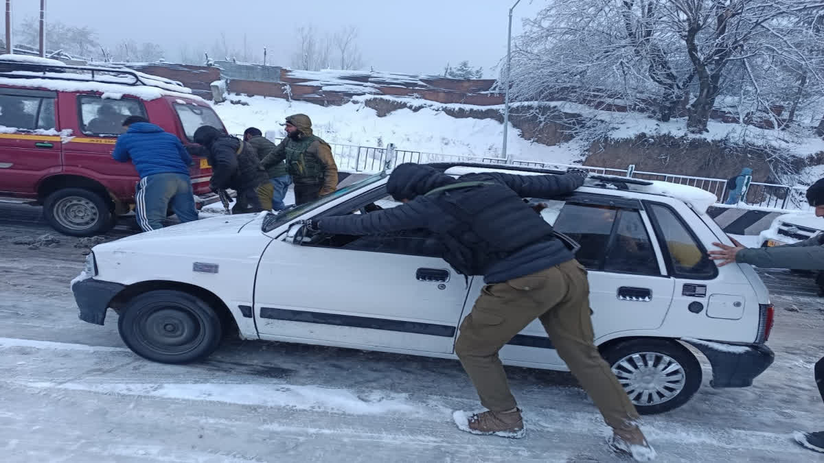 In response to ongoing snowfall and treacherous road conditions, the Anantnag Police swiftly extended assistance to commuters and patients stranded at various locations across the district. The initiative ensured timely relief and safety for those facing challenges due to the adverse weather.