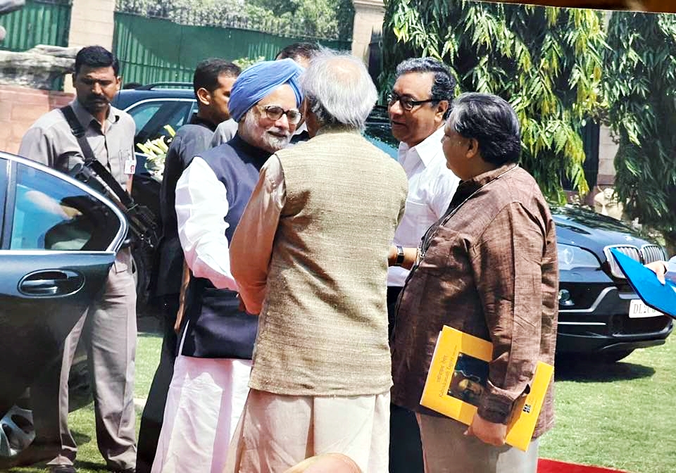 Cultural Secretary Jawhar Sircar at an event with PM Dr Manmohan Singh