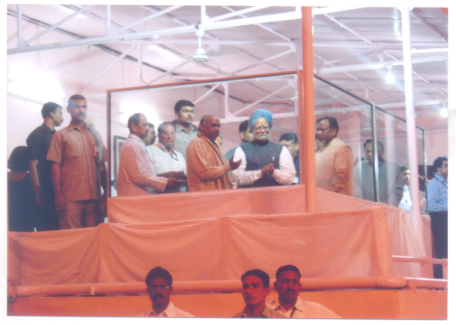 Former Prime Minister Manmohan Singh Memories Fond of Banaras was First PM Who Performed Ganga Aarti