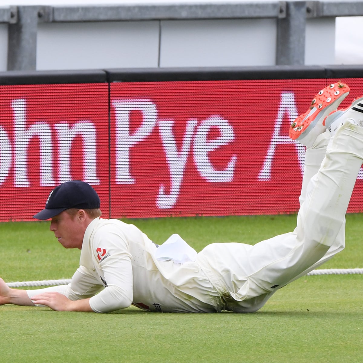 England, Ollie Pope,  dislocated shoulder