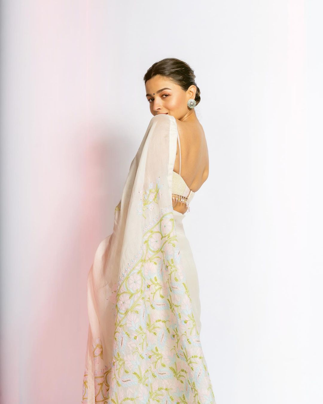 Alia Bhatt looks resplendent in this white floral saree