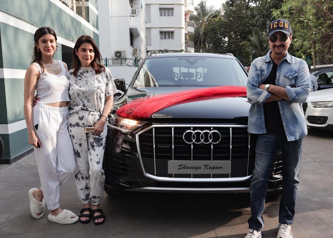 Shanaya Kapoor buys luxury car