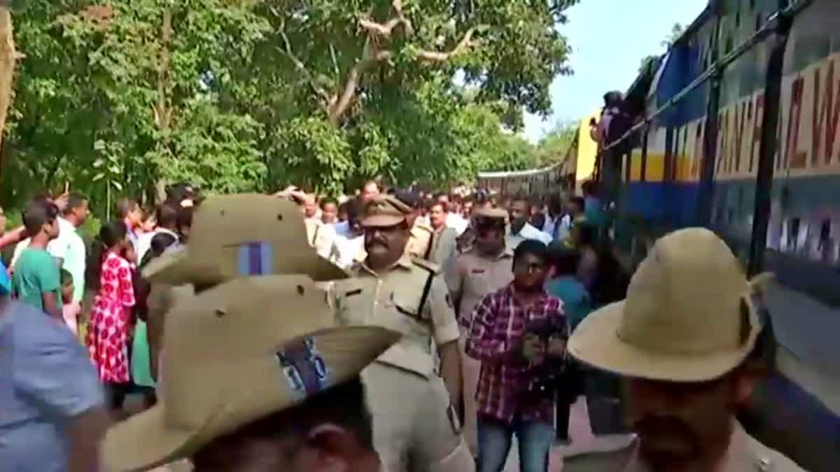 train in dandeli