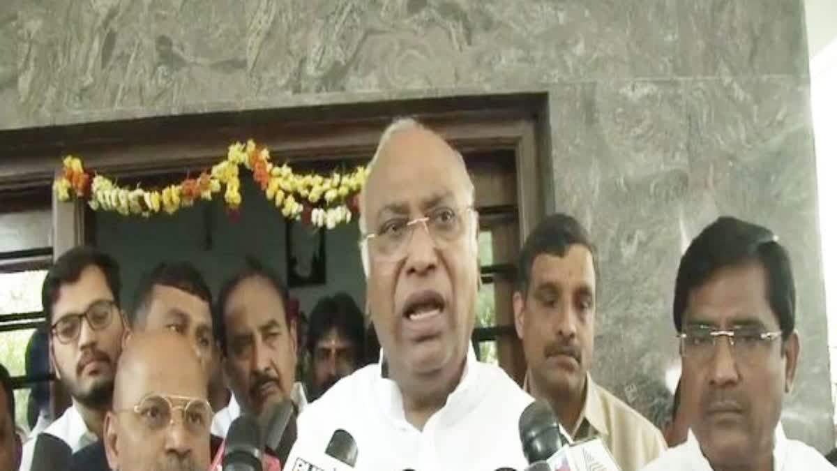 Congress President Mallikarjun Kharge said on Nitish Kumar's resignation