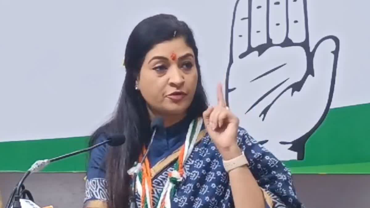 Alka Lamba attack on Modi government