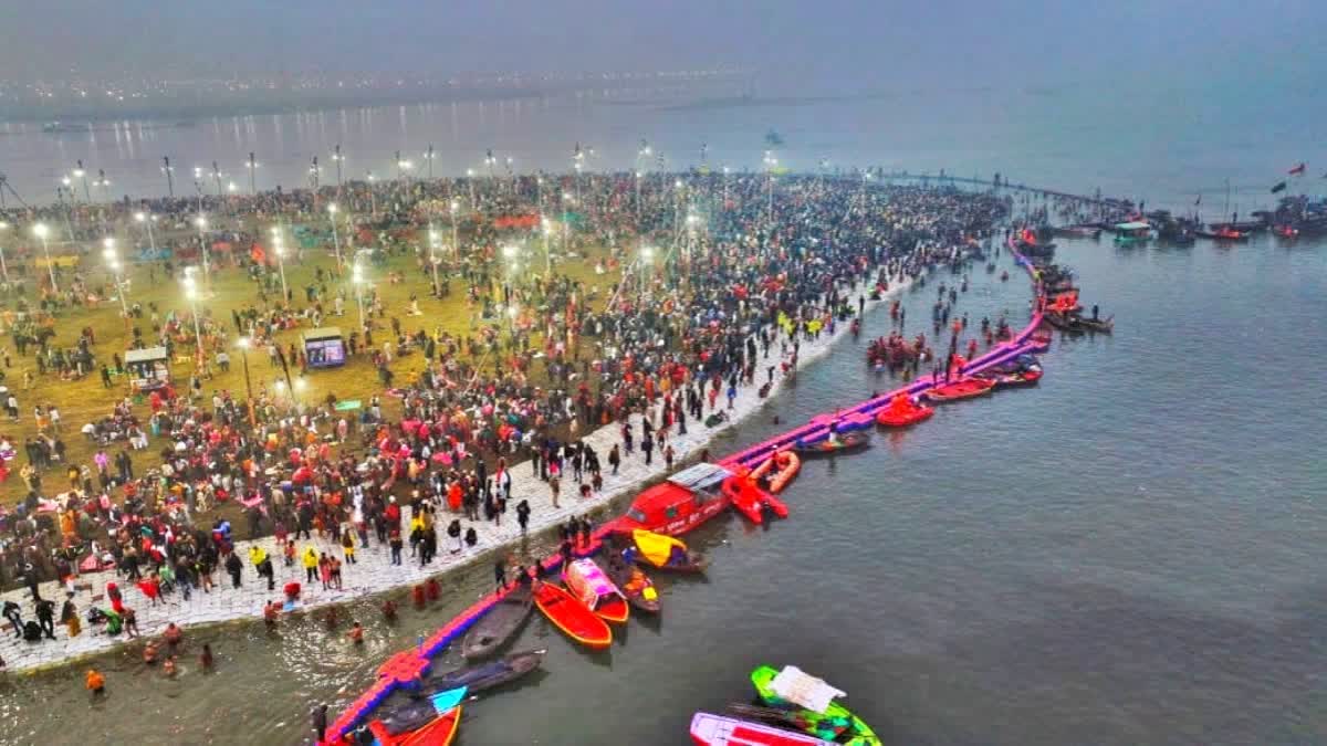 MAHAKUMBH MELA 2025  PRAYAGRAJ HOLY SNAN  ത്രിവേണി സംഗമം പുണ്യ സ്‌നാനം  മഹാകുംഭമേള 2025