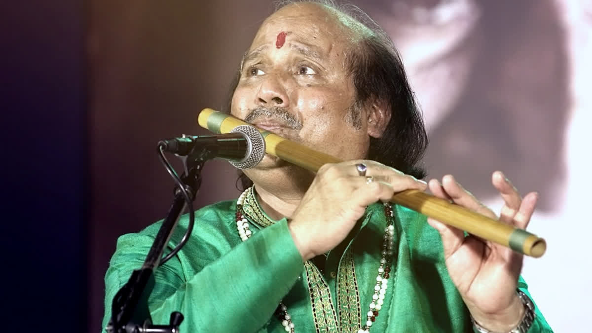 Pandit Ronu Majumdar is conferred with Padma Shri