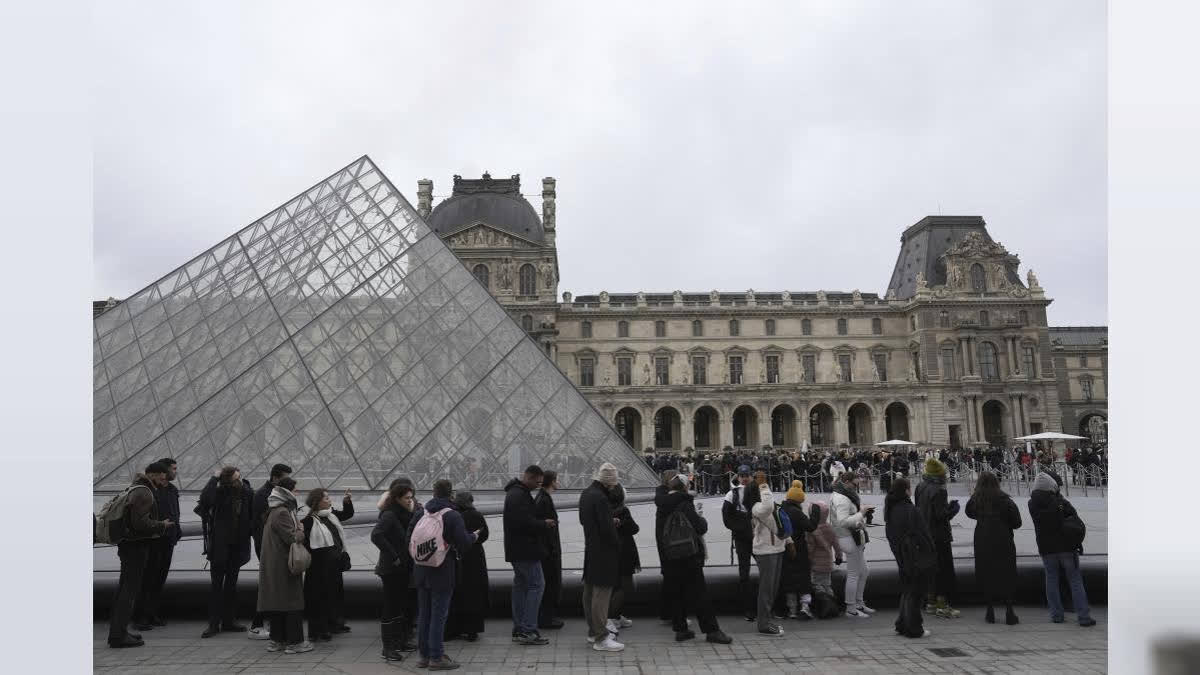 Macron Announces Major Overhaul To Modernize Louvre And Dedicated Room For The Mona Lisa