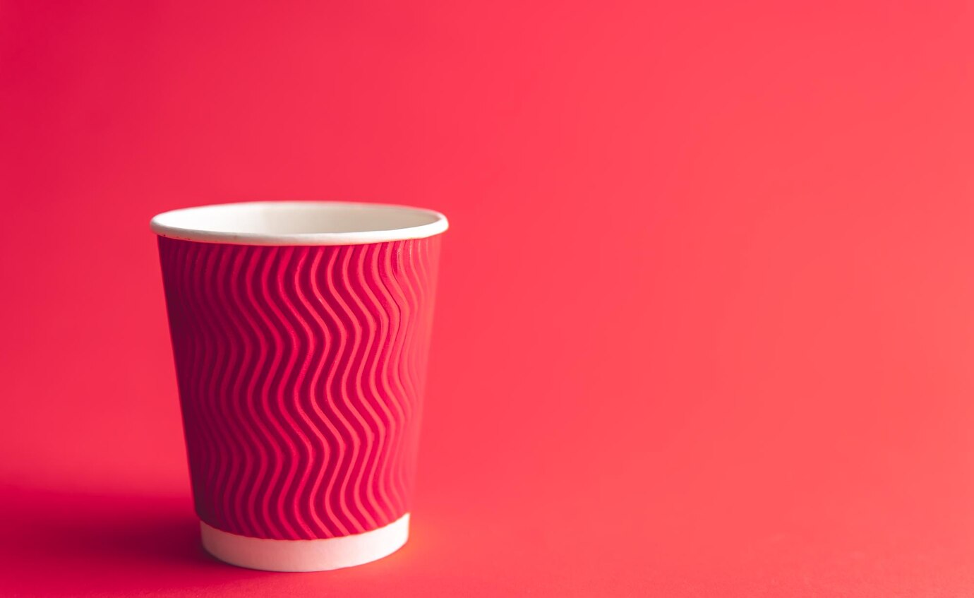 The Hidden Health Risks of Drinking Coffee and Chai in Paper Cups: Expert Insights