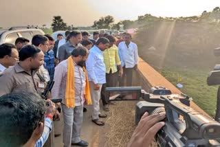 minister_janardhan_reddy_inspected_roads_from_perikeedu_to_pedapadu