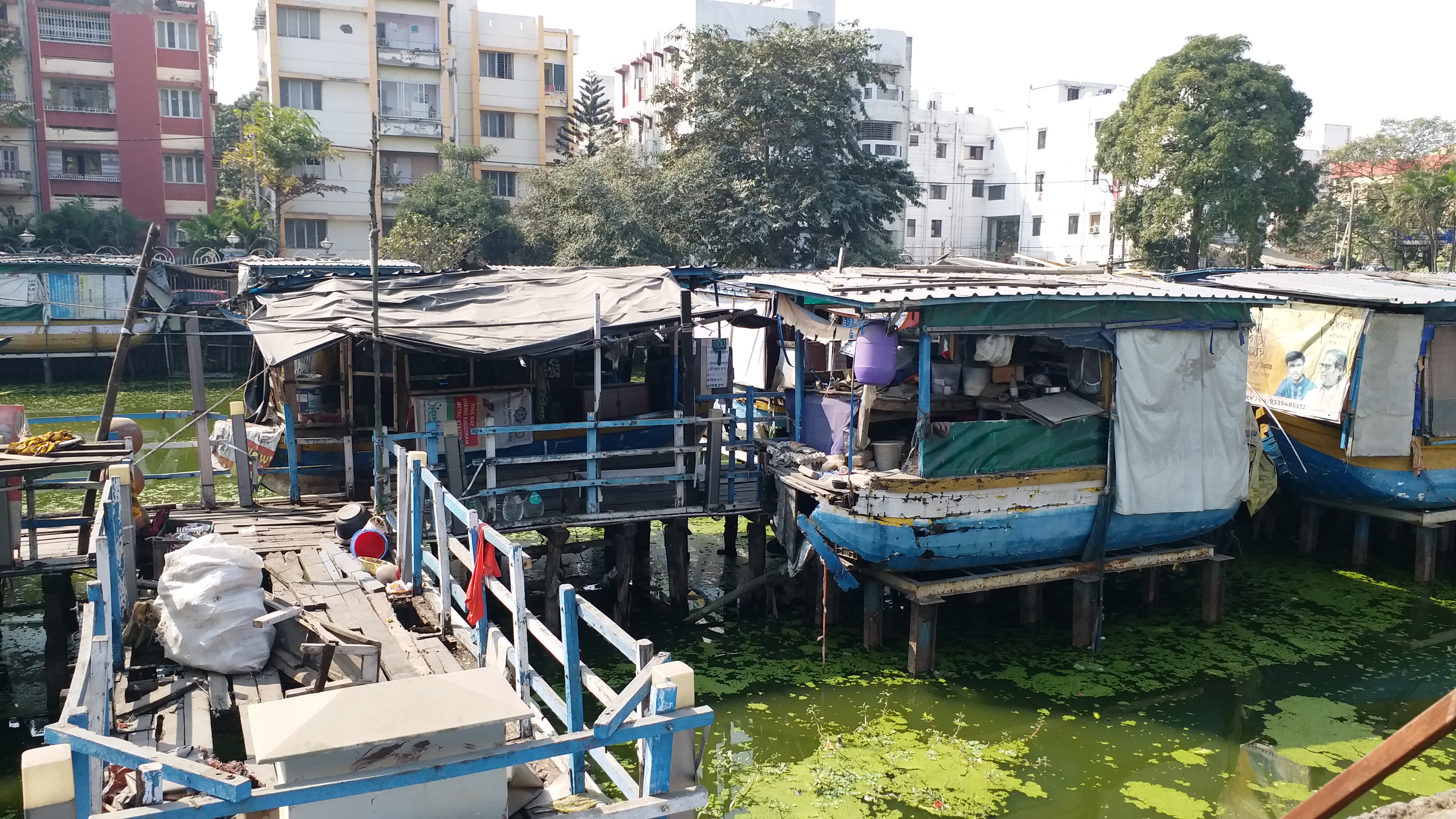 Patuli floating market