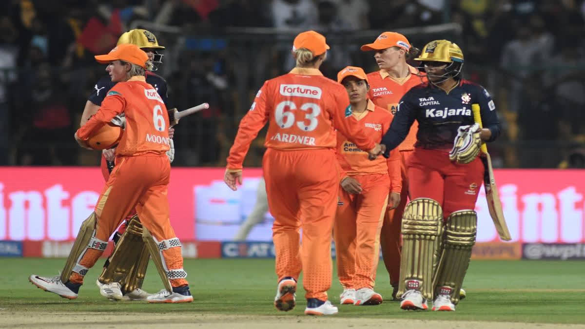 Royal Challengers Bangalore secured a comprehensive eight-wicket win over Gujarat Giants in their Women's Premier League match. Captain Smriti Mandhana's blitz and bowlers' discipline led to the win. Mandhana and S Meghana contributed 40 runs for the second wicket, while Renuka Singh and Sophie Molineux contributed to the win. The Bangalore team restricted the Giants to 107 for 7 and amassed 13 runs in the first over.