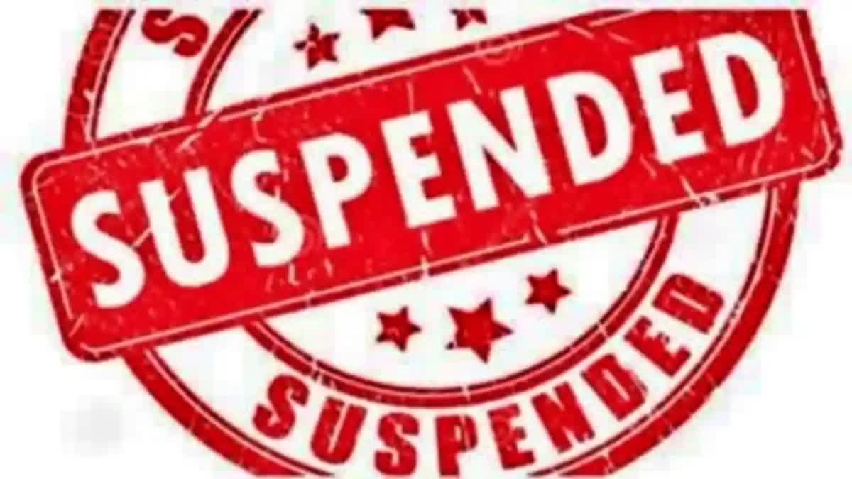 police staff suspended  drink and drive case  Extortion  ಪೊಲೀಸ್​ ಸಿಬ್ಬಂದಿ ಅಮಾನತು  ಡ್ರಿಂಕ್ ಆ್ಯಂಡ್ ಡ್ರೈವ್ ಪ್ರಕರಣ