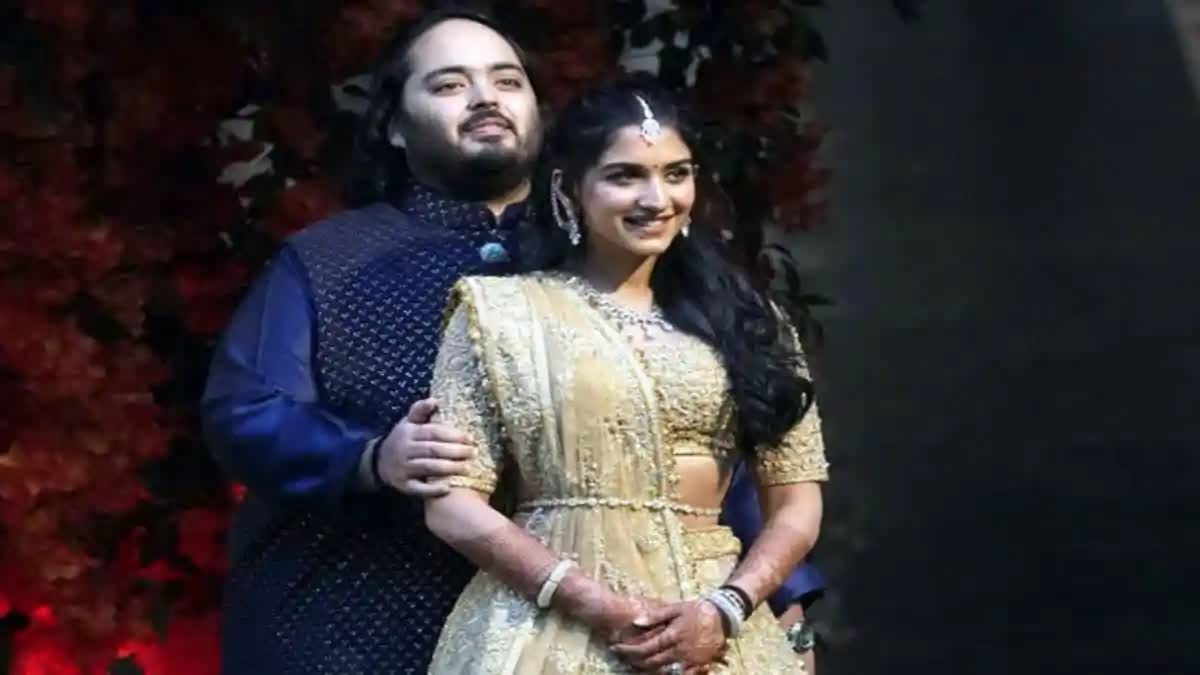 Why will Anant-Radhika's pre-wedding ceremony be held in Jamnagar, Gujarat?