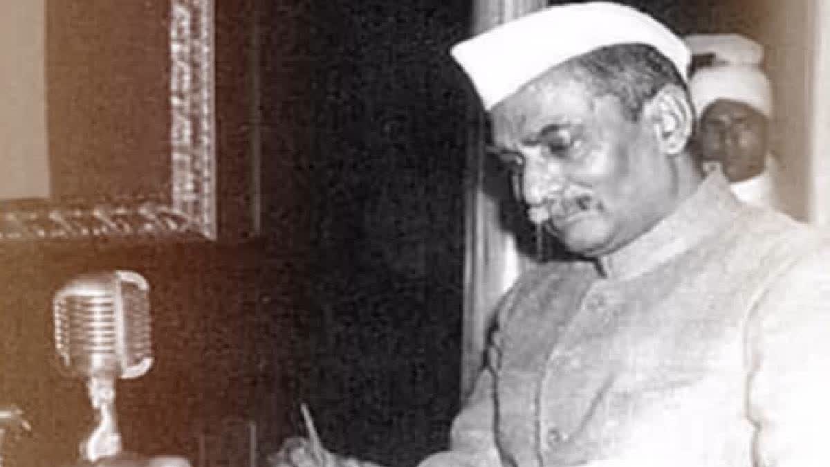Rajendra Prasad's Journey From A Teacher With Rs 70 Salary To India's ...