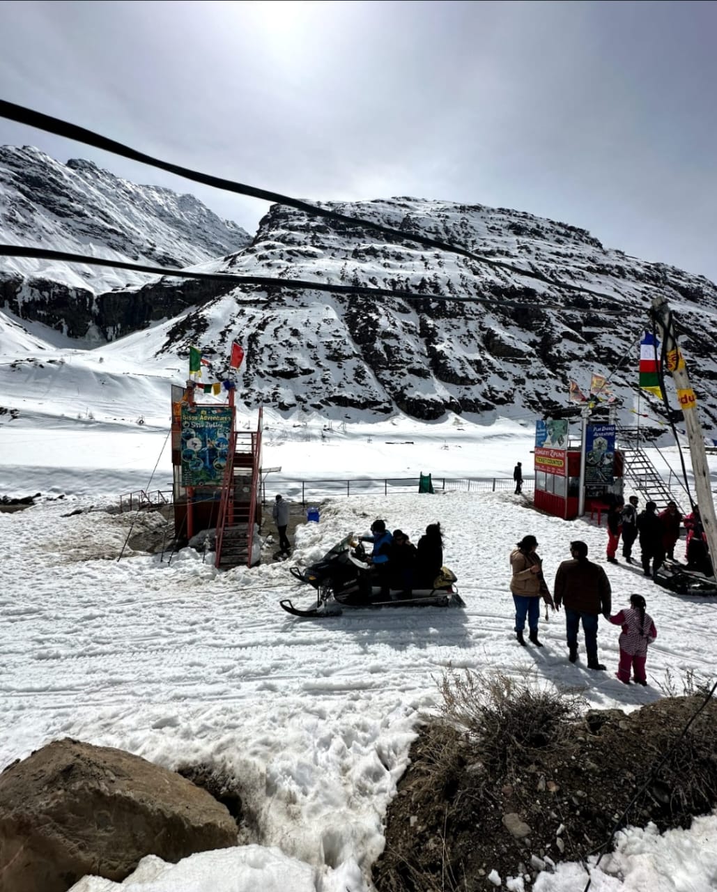 Tourists in Lahaul Spiti