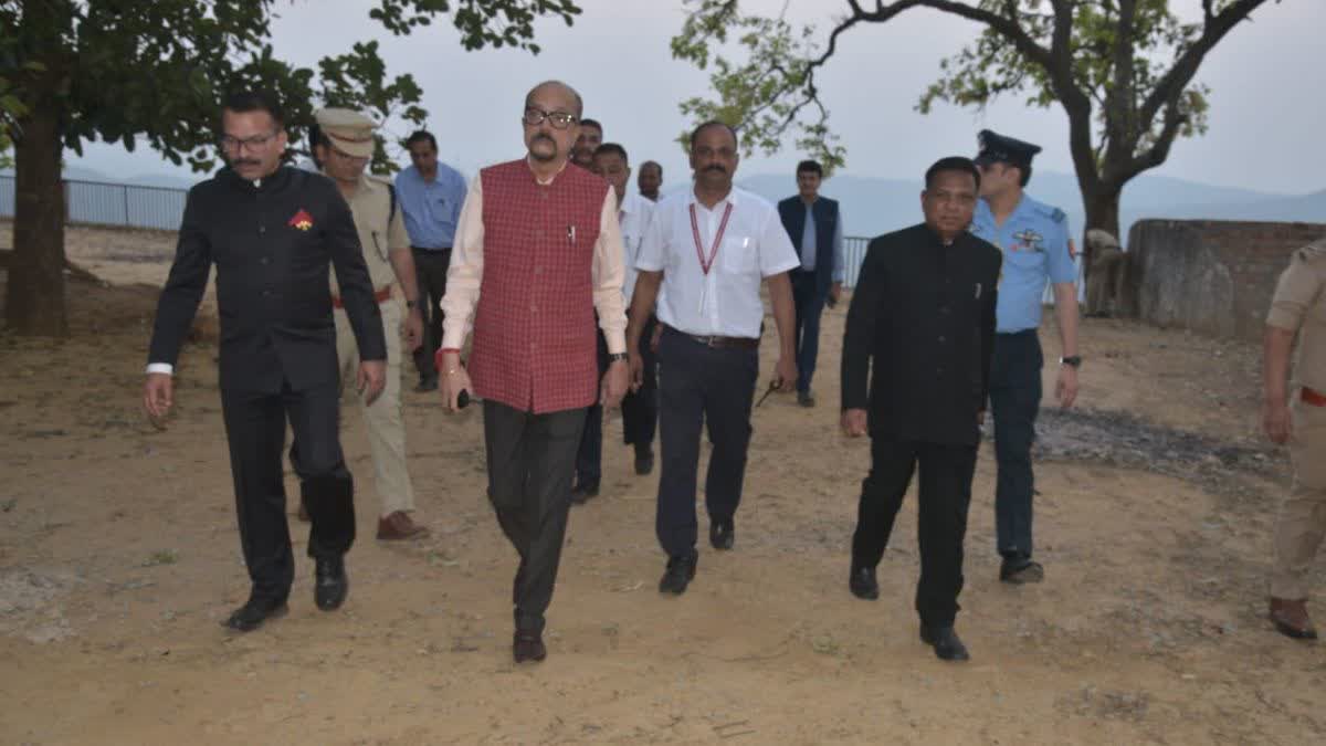 राज्यपाल के काफिले से टकराकर महिला की मौत, तबीयत बिगड़ने से राज्यपाल रायपुर  रवाना