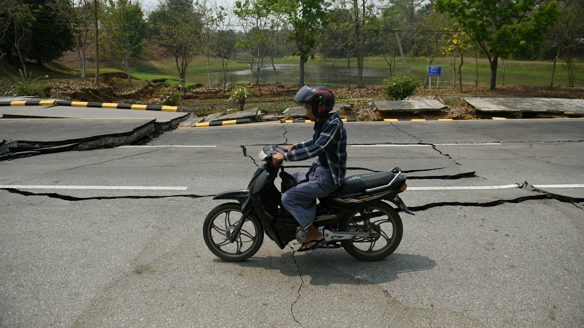 earthquake hits Myanmar