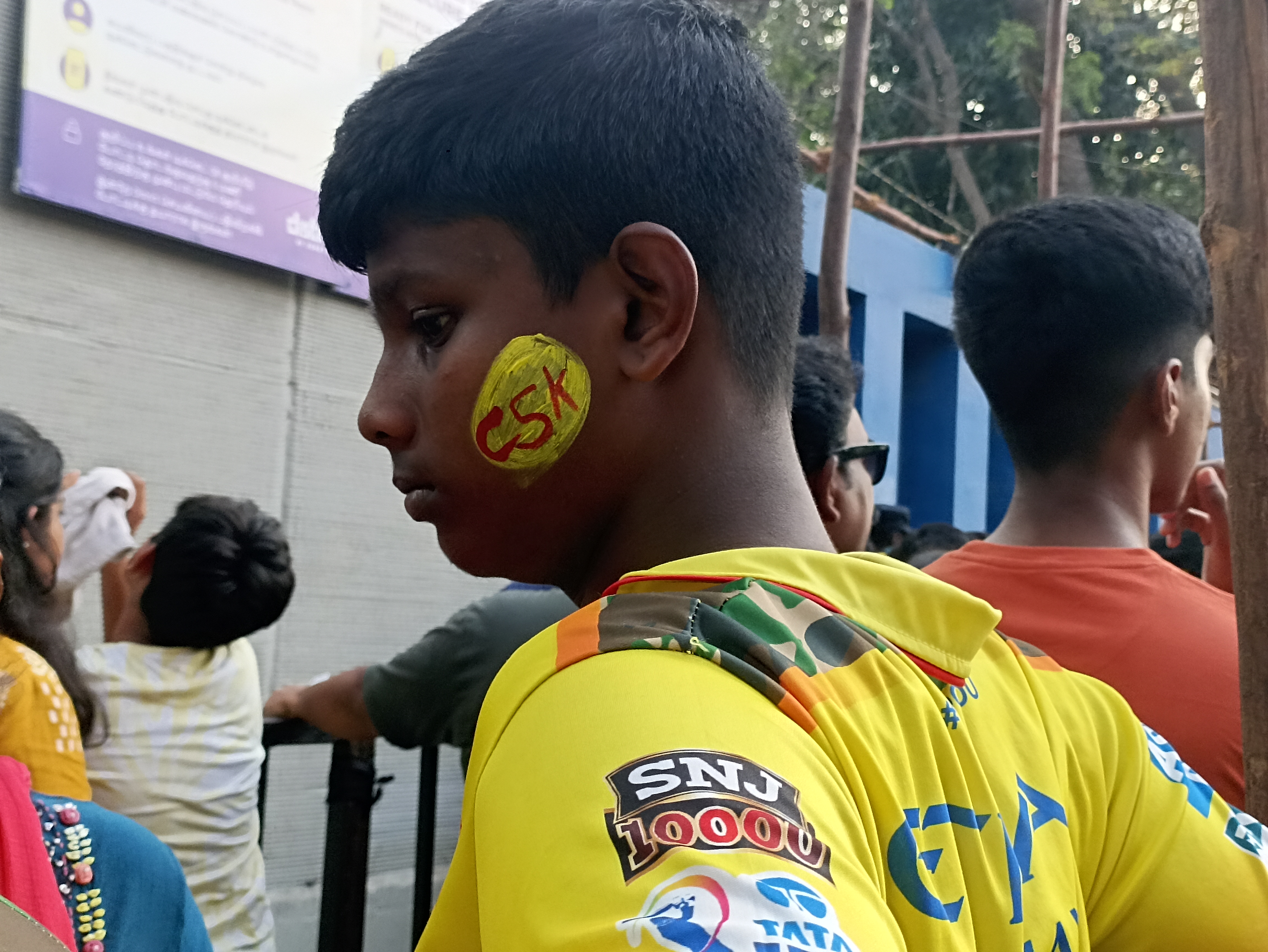 சென்னை அணி ரசிகர்